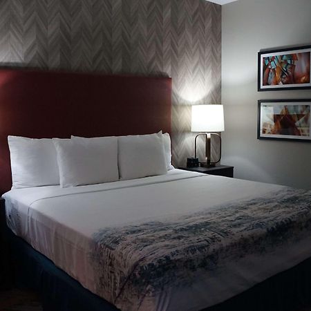La Quinta Inn & Suites Dfw West-Glade-Parks Euless Dış mekan fotoğraf