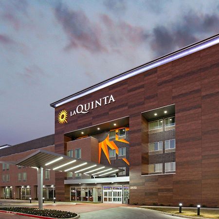 La Quinta Inn & Suites Dfw West-Glade-Parks Euless Dış mekan fotoğraf