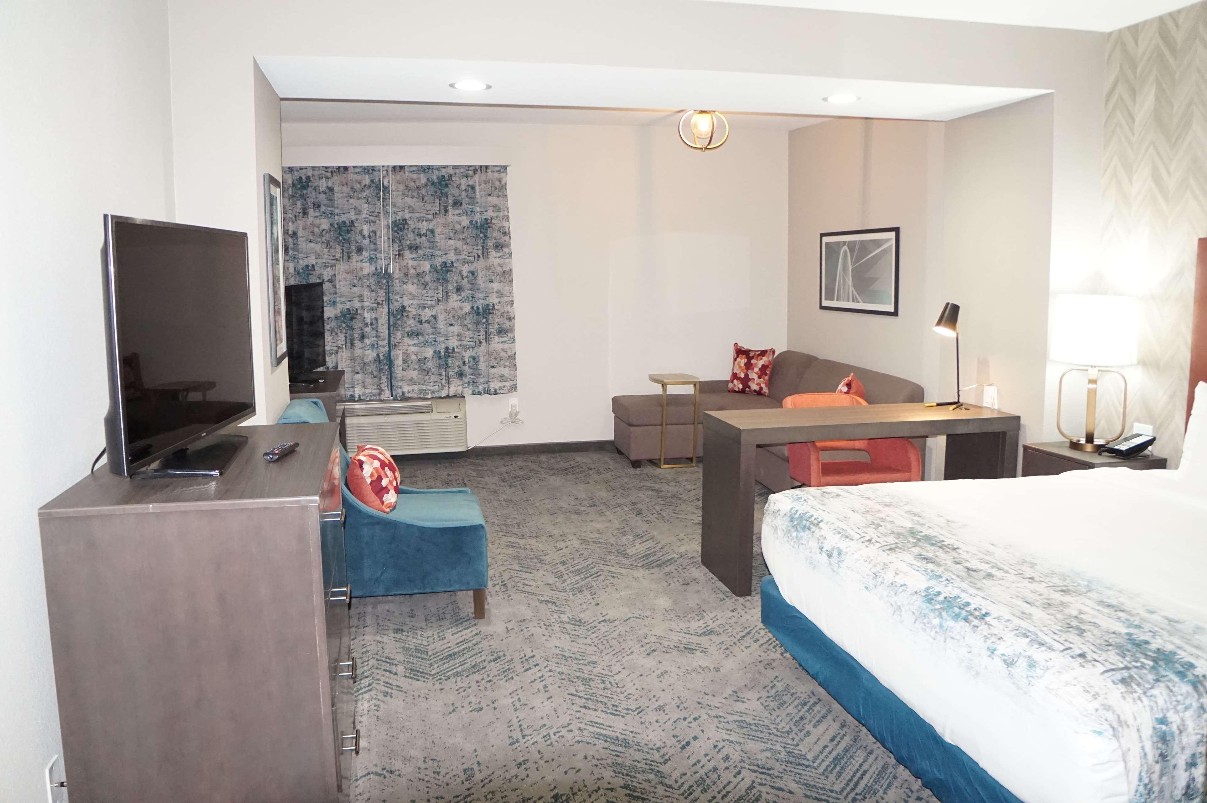 La Quinta Inn & Suites Dfw West-Glade-Parks Euless Dış mekan fotoğraf