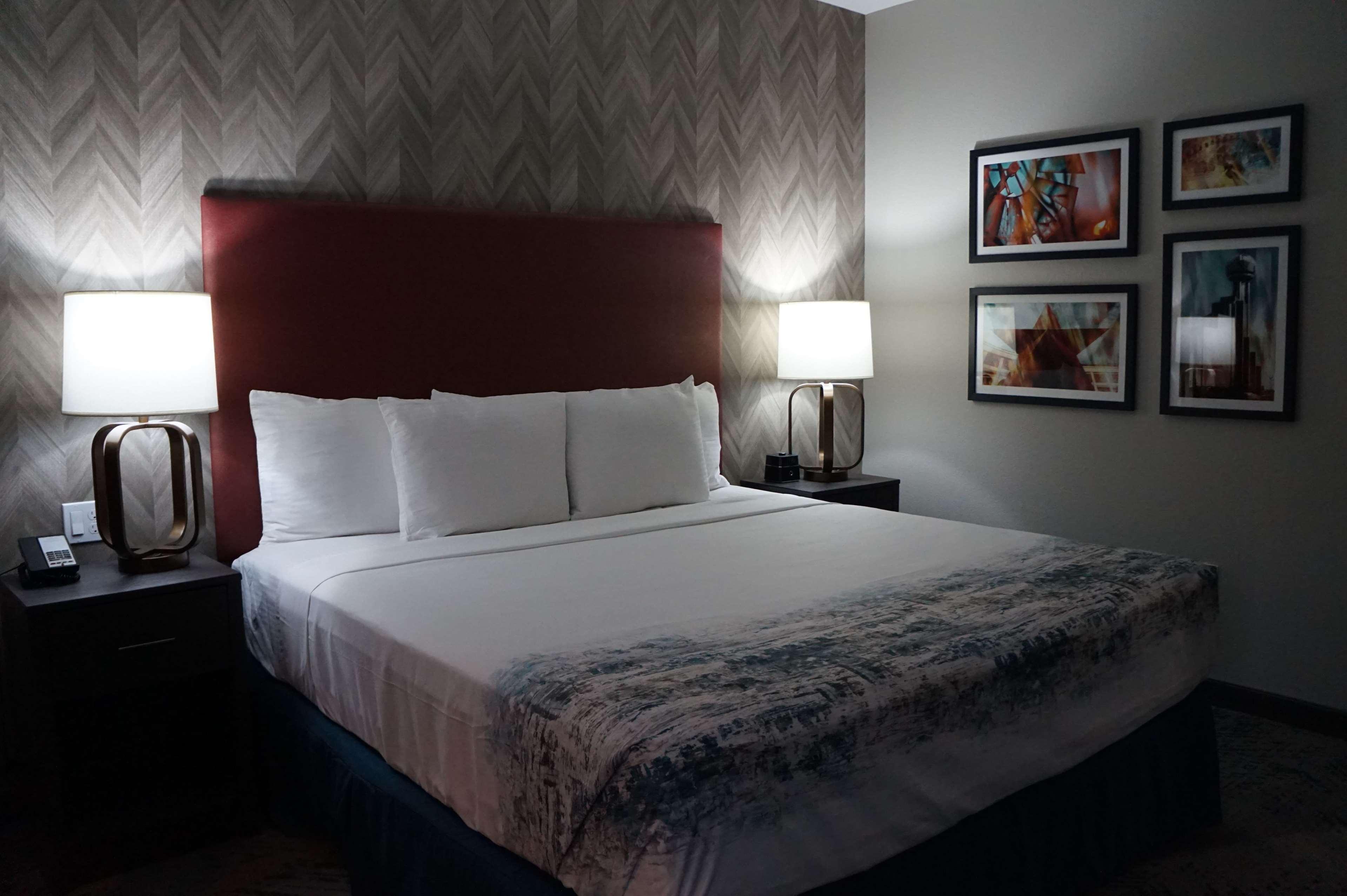 La Quinta Inn & Suites Dfw West-Glade-Parks Euless Dış mekan fotoğraf
