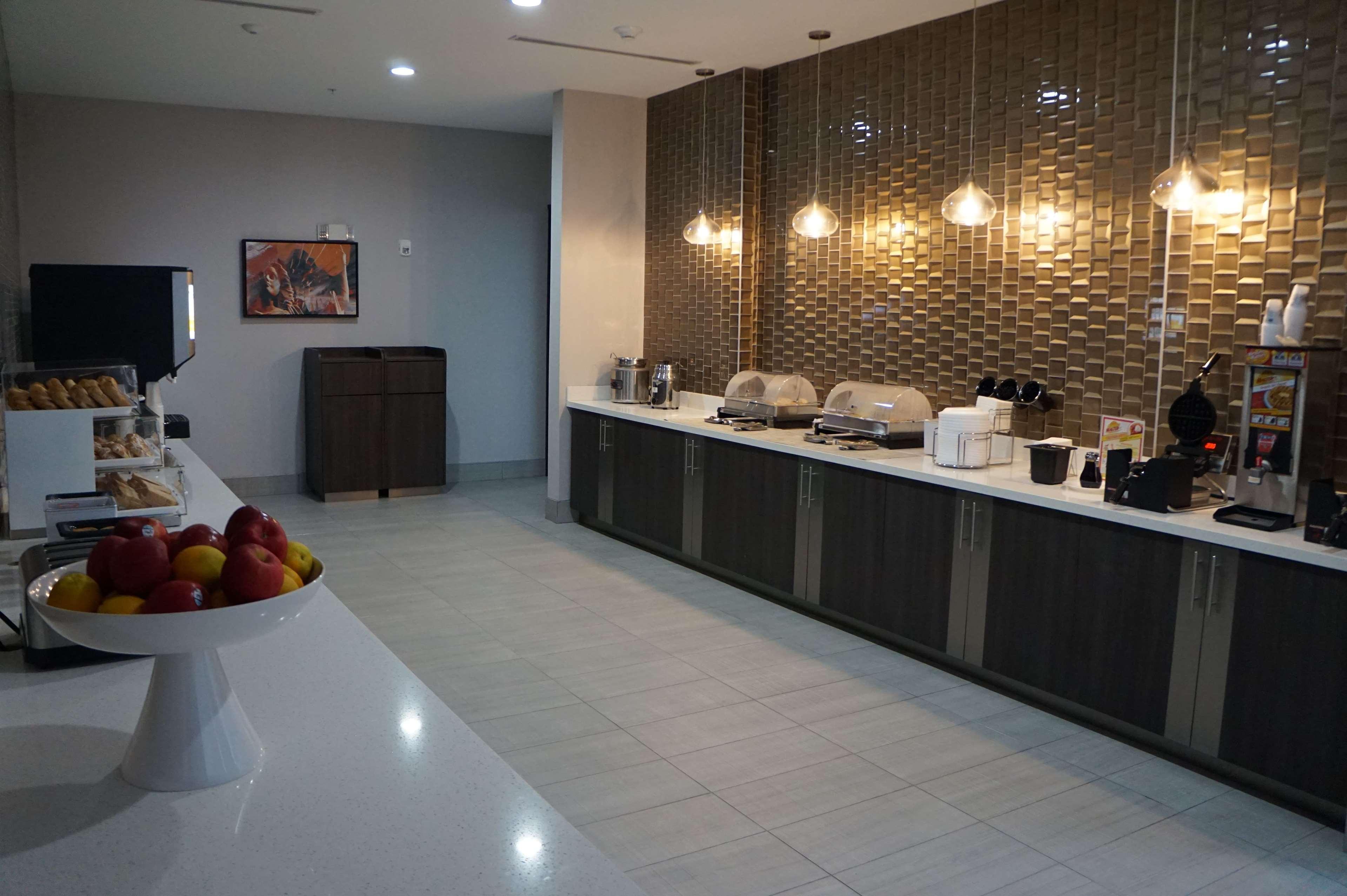 La Quinta Inn & Suites Dfw West-Glade-Parks Euless Dış mekan fotoğraf