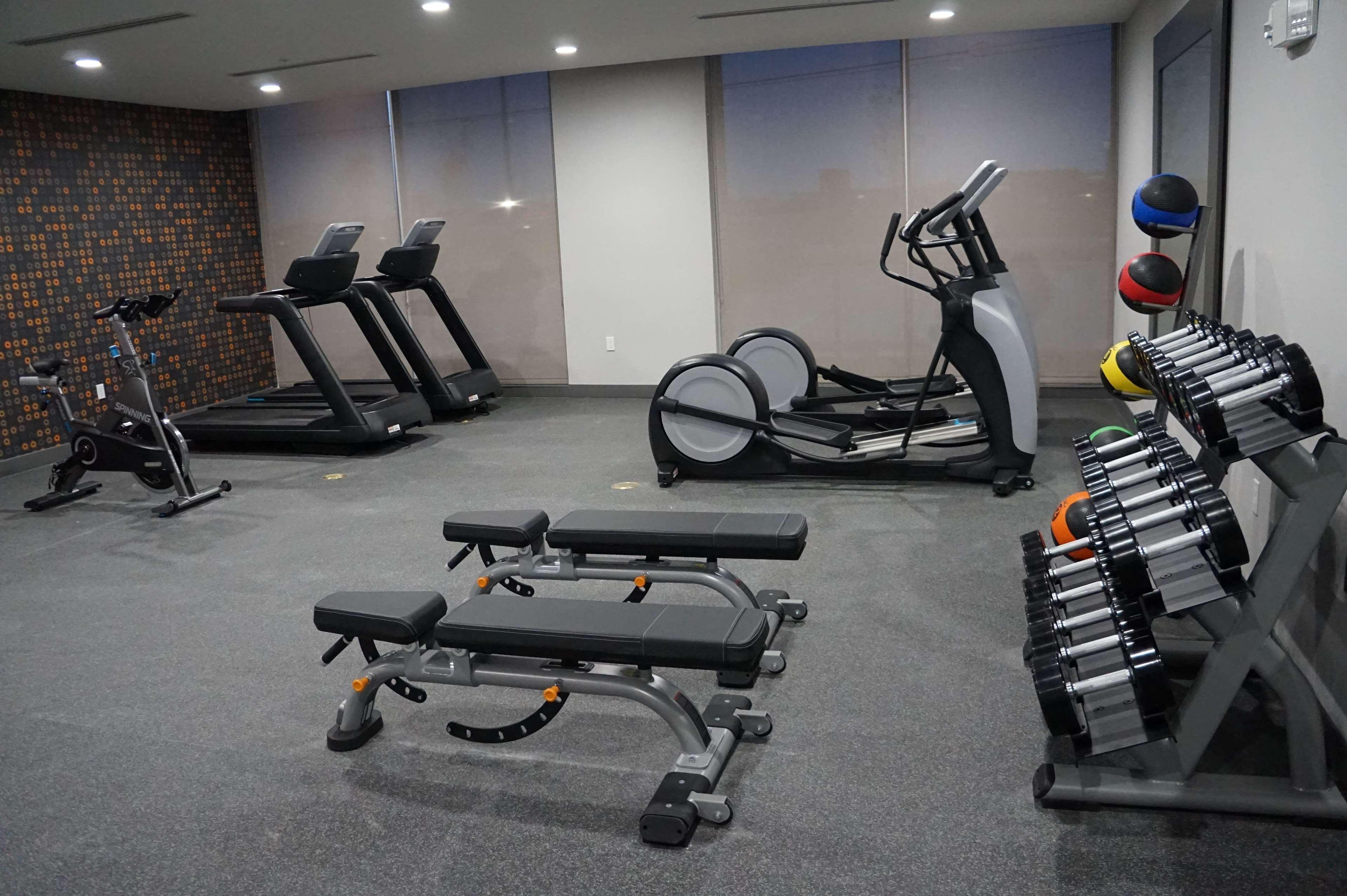 La Quinta Inn & Suites Dfw West-Glade-Parks Euless Dış mekan fotoğraf