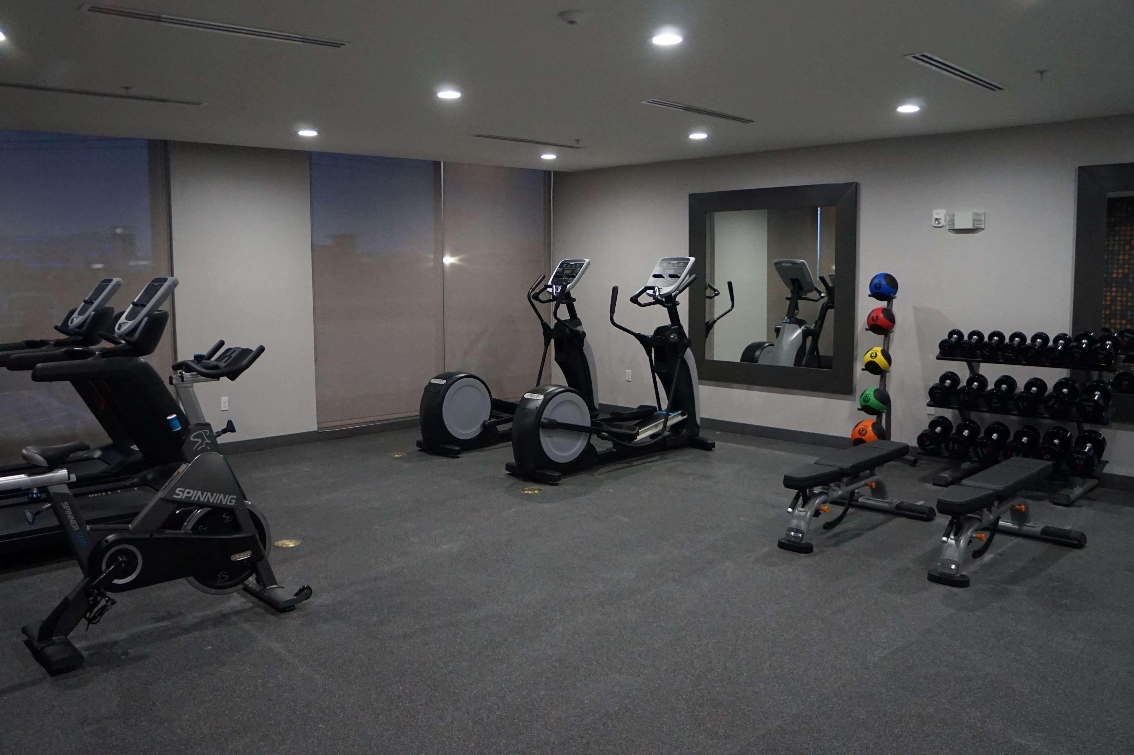 La Quinta Inn & Suites Dfw West-Glade-Parks Euless Dış mekan fotoğraf