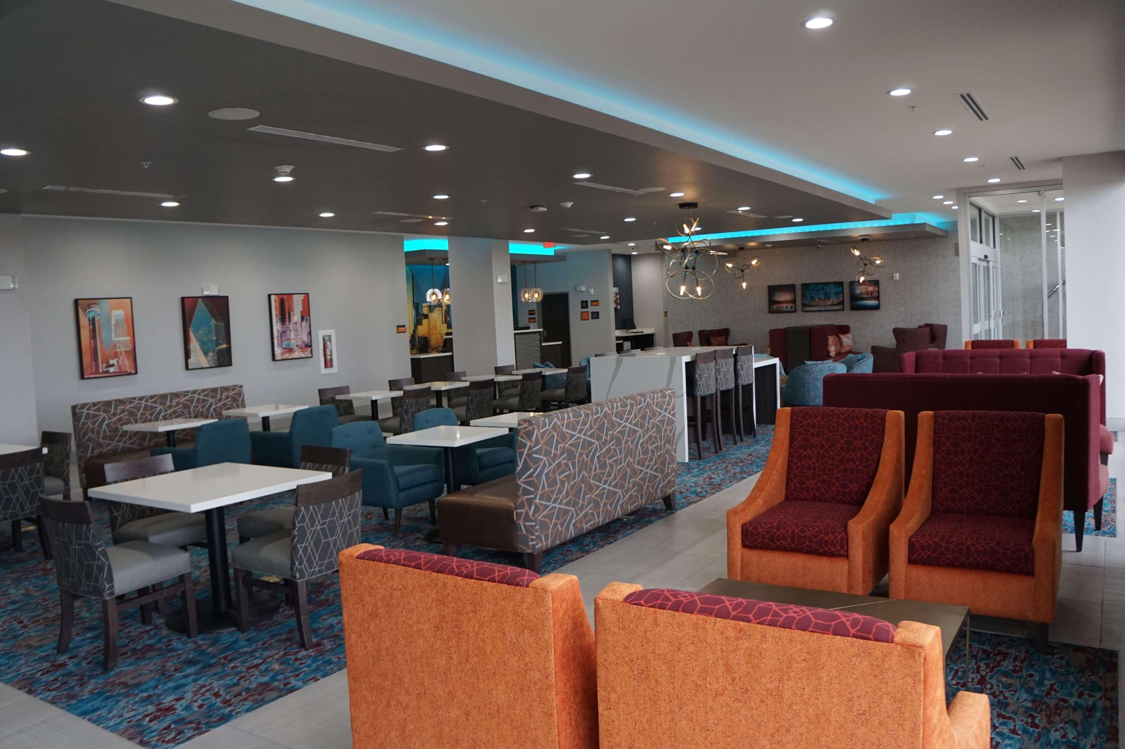 La Quinta Inn & Suites Dfw West-Glade-Parks Euless Dış mekan fotoğraf