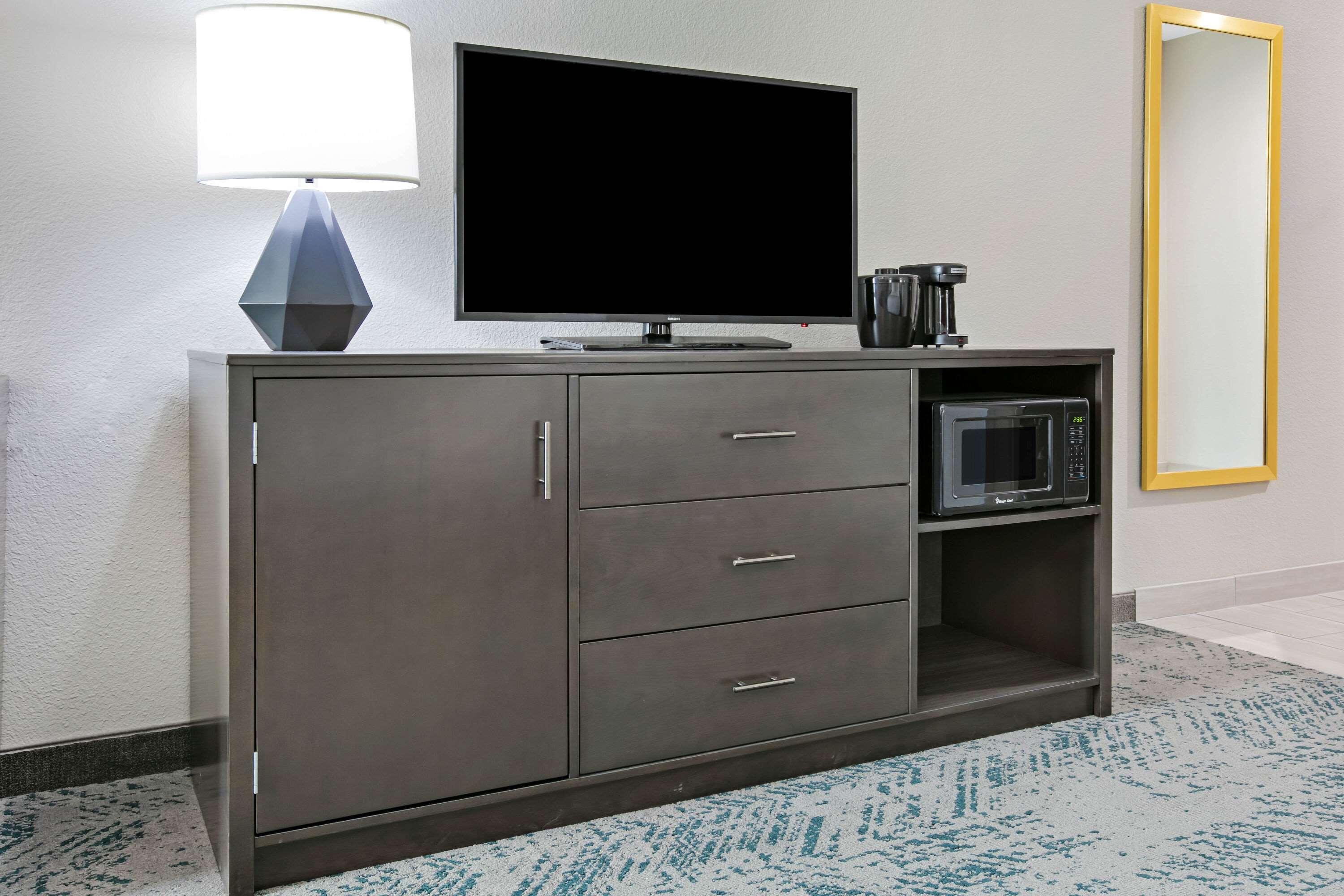 La Quinta Inn & Suites Dfw West-Glade-Parks Euless Dış mekan fotoğraf