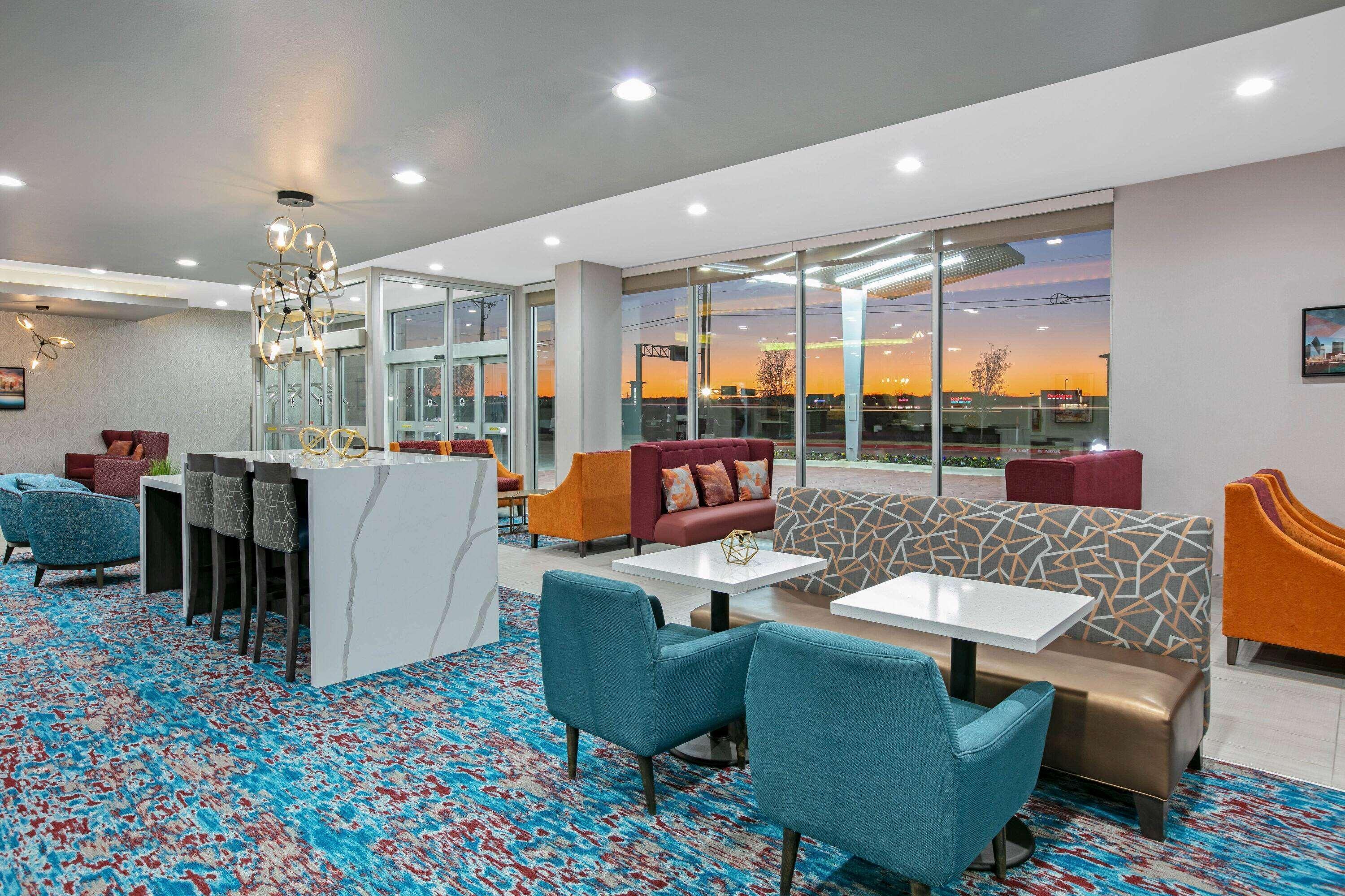 La Quinta Inn & Suites Dfw West-Glade-Parks Euless Dış mekan fotoğraf