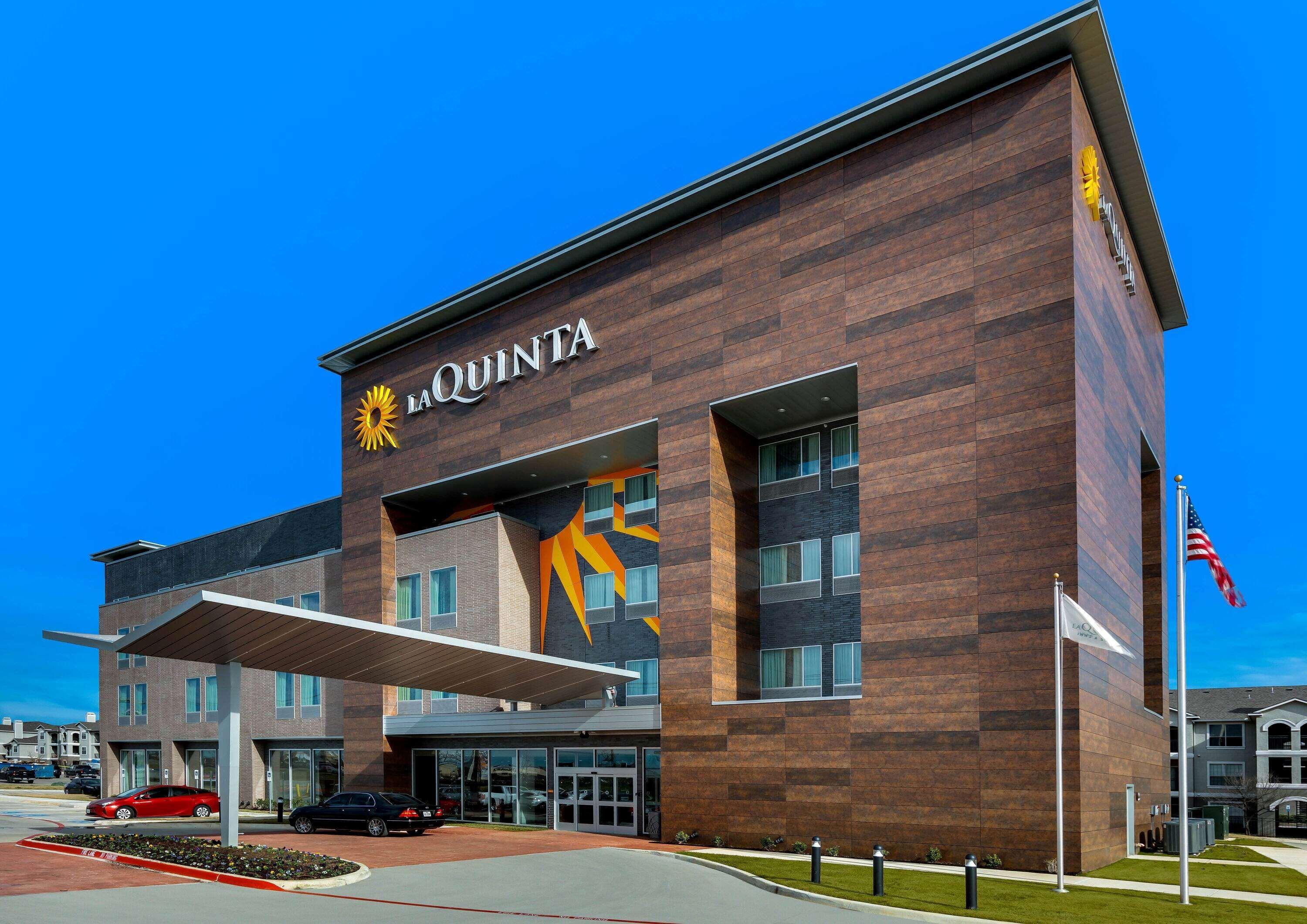 La Quinta Inn & Suites Dfw West-Glade-Parks Euless Dış mekan fotoğraf
